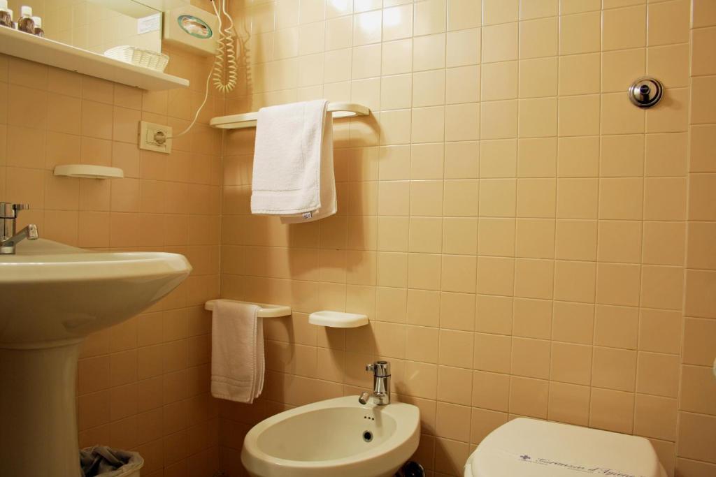 Hotel Scogliera Numana Room photo