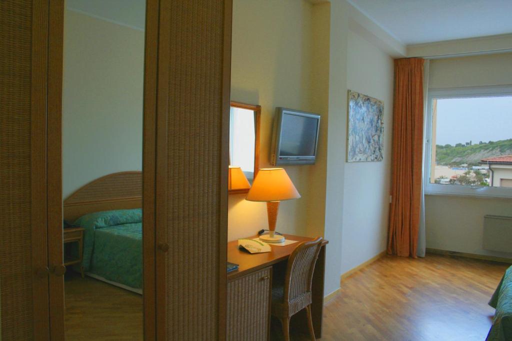 Hotel Scogliera Numana Room photo
